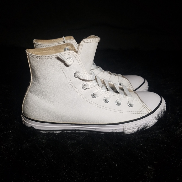 black leather converse size 4.5